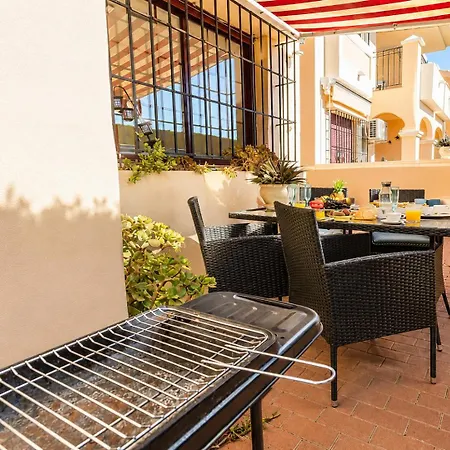 Club Salino Hideaway-your Peaceful Retreat With Pool In טורבייחה