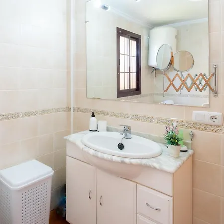 Club Salino Hideaway-your Peaceful Retreat With Pool In טורבייחה